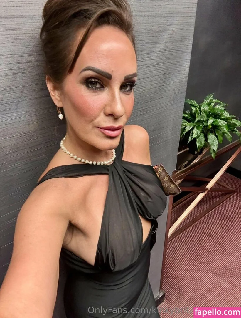 kinkybritishgoddess Onlyfans Photo Gallery 