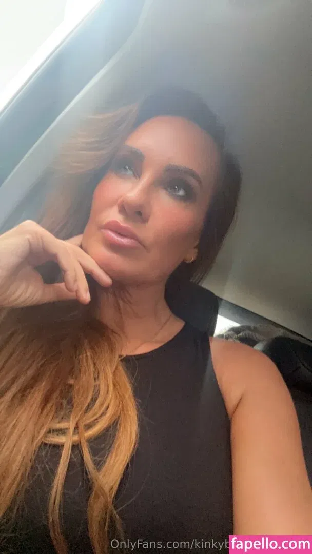 kinkybritishgoddess Onlyfans Photo Gallery 