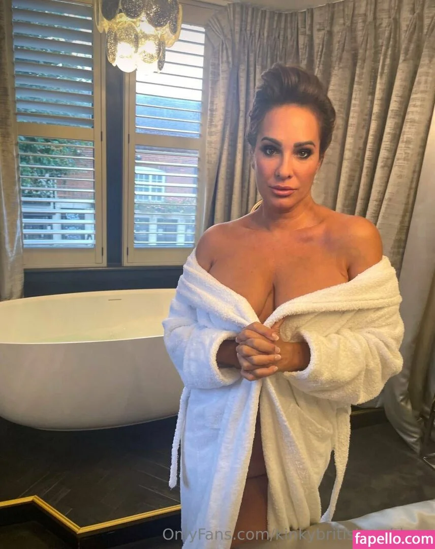 kinkybritishgoddess Onlyfans Photo Gallery 