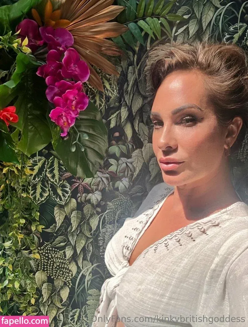 kinkybritishgoddess Onlyfans Photo Gallery 