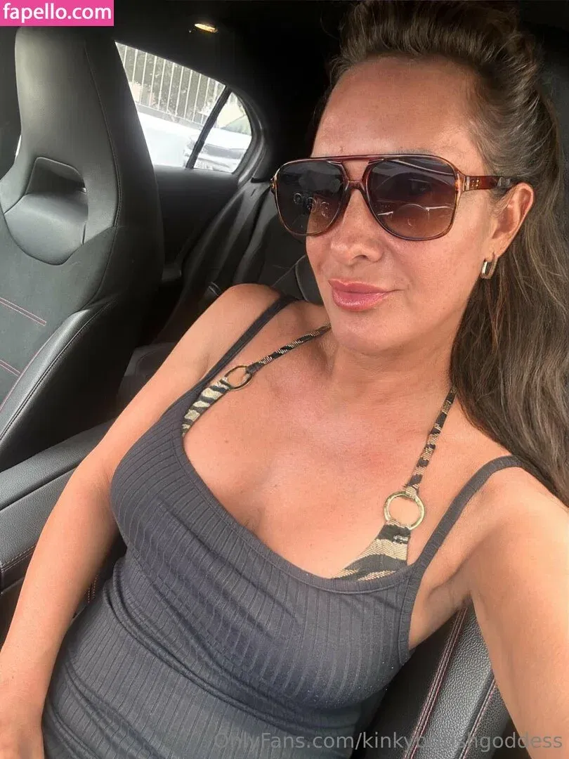 kinkybritishgoddess Onlyfans Photo Gallery 