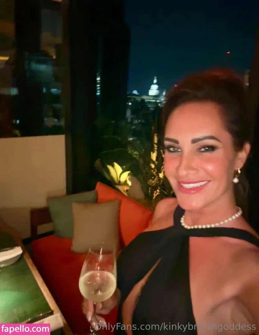 kinkybritishgoddess Onlyfans Photo Gallery 