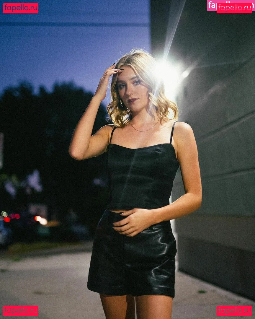 Audra Miller Onlyfans Photo Gallery 