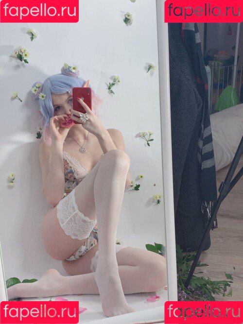 Tsuki Desu Onlyfans Photo Gallery 