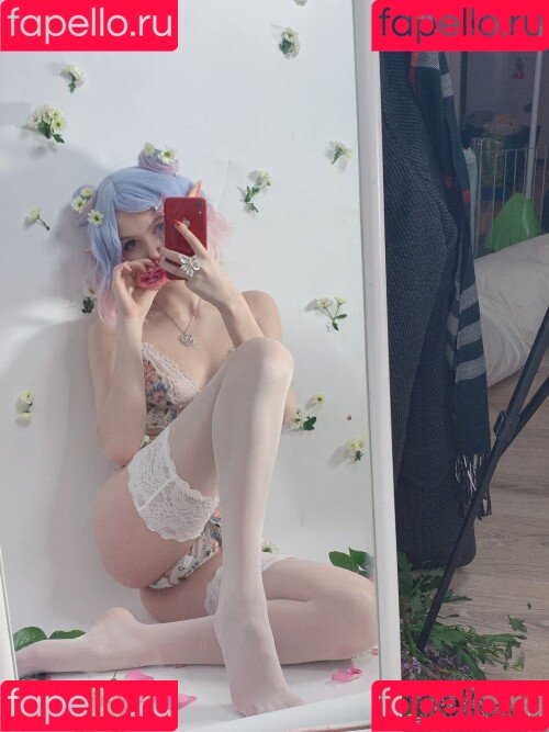 Tsuki Desu Onlyfans Photo Gallery 