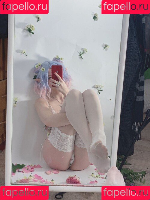 Tsuki Desu Onlyfans Photo Gallery 