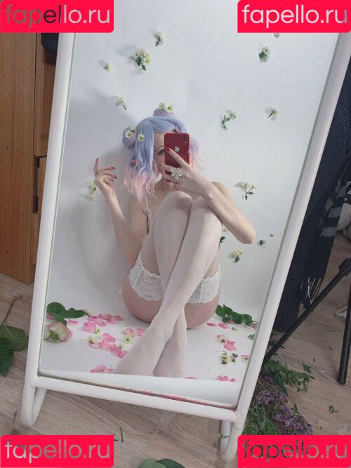 Tsuki Desu Onlyfans Photo Gallery 