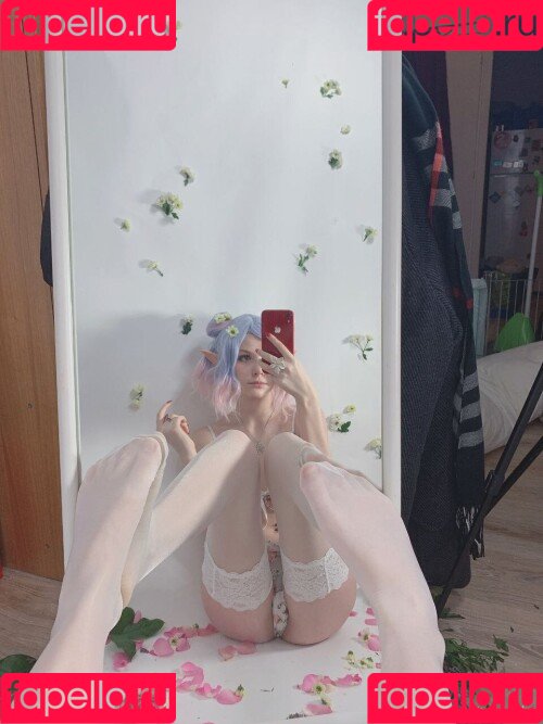 Tsuki Desu Onlyfans Photo Gallery 