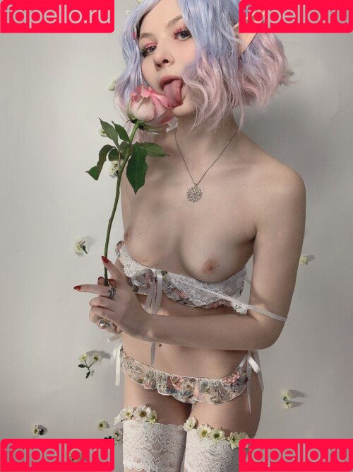 Tsuki Desu Onlyfans Photo Gallery 