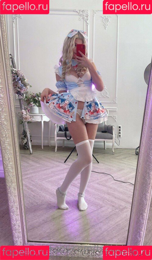 Tsuki Desu Onlyfans Photo Gallery 