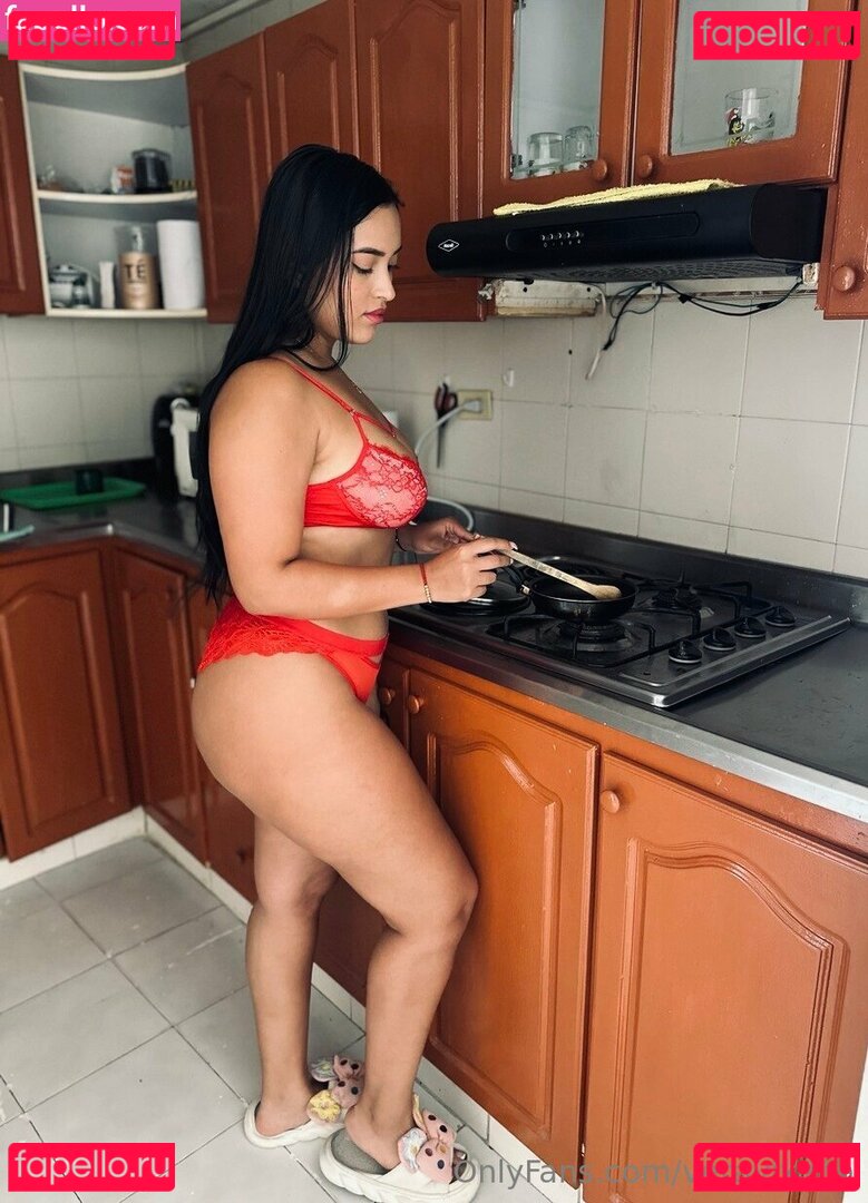 Alicedeliceee / veera_saxena / veraaasweet / veravixena Onlyfans Photo Gallery 