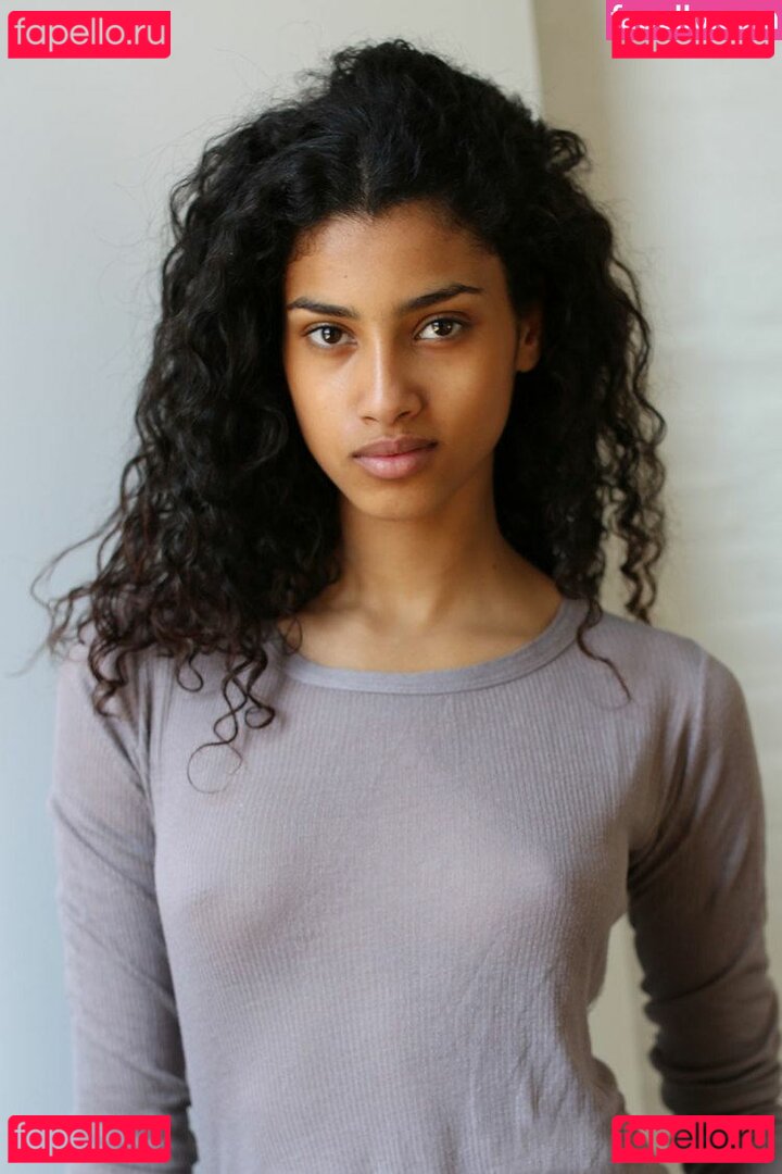 Imaan Hammam / imaanhammam Onlyfans Photo Gallery 