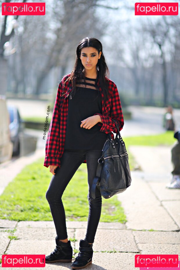 Imaan Hammam / imaanhammam Onlyfans Photo Gallery 