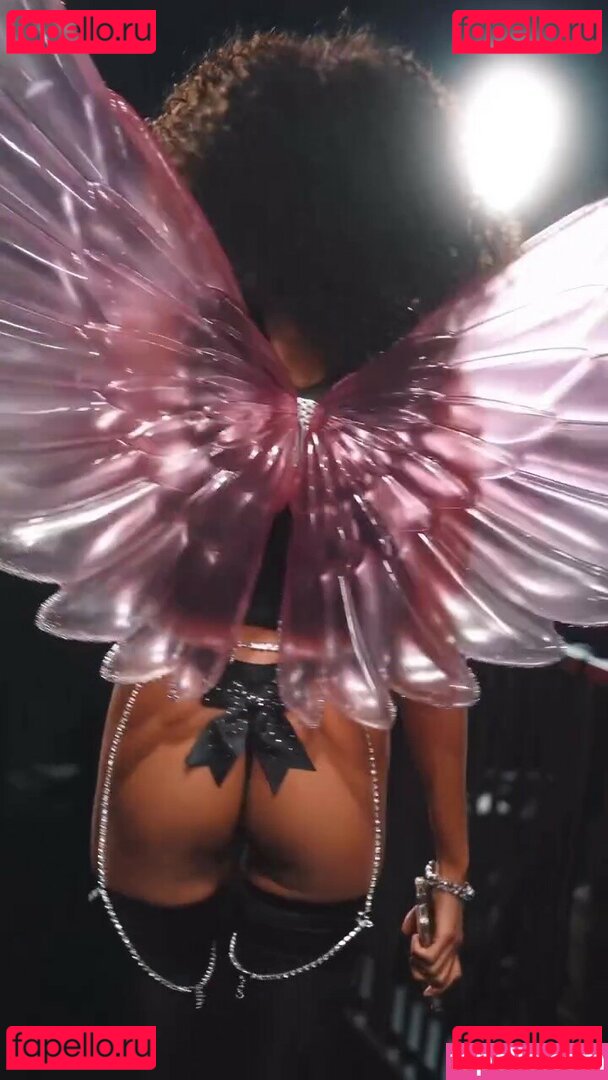 Imaan Hammam / imaanhammam Onlyfans Photo Gallery 