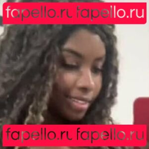 Emilylouisee / emi.louise / emilylouisee.xx Onlyfans Photo Gallery 