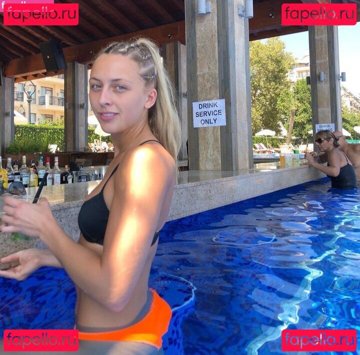 Dakota Ditcheva / dakotaditcheva Nude Onlyfans Photo 122