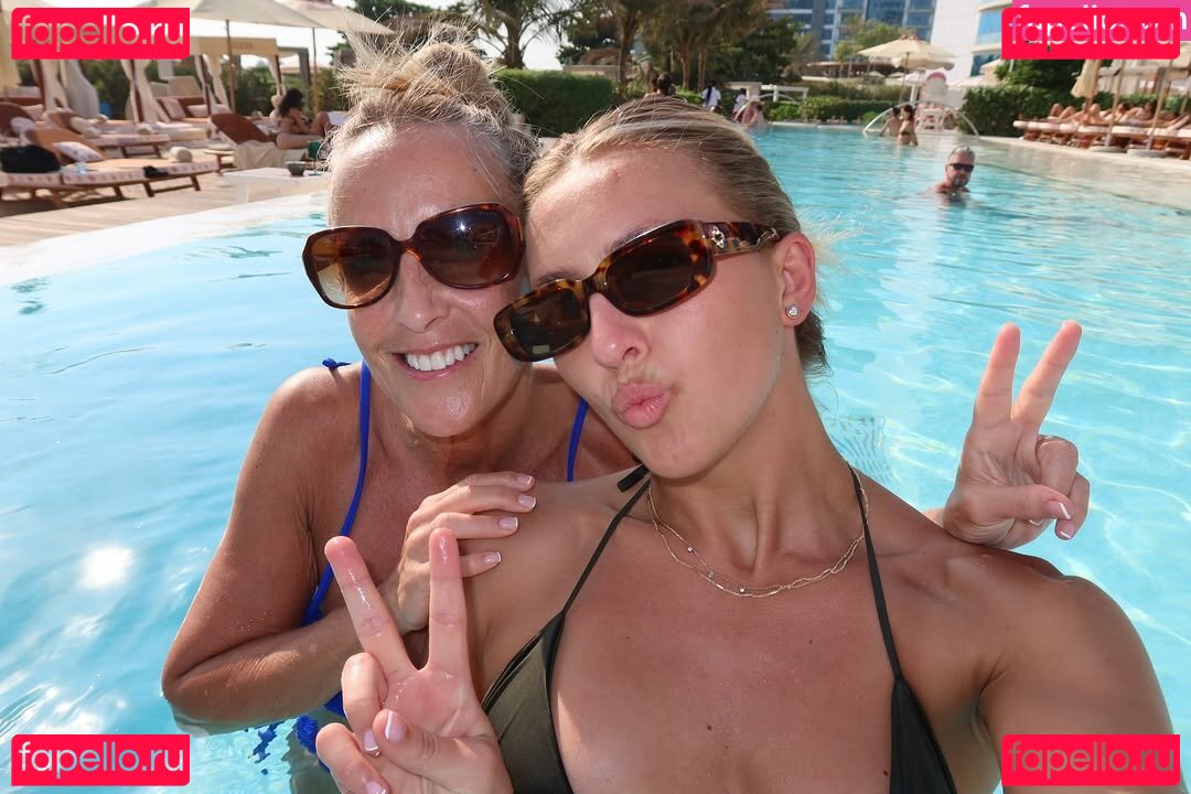 Dakota Ditcheva / dakotaditcheva Nude Onlyfans Photo 30