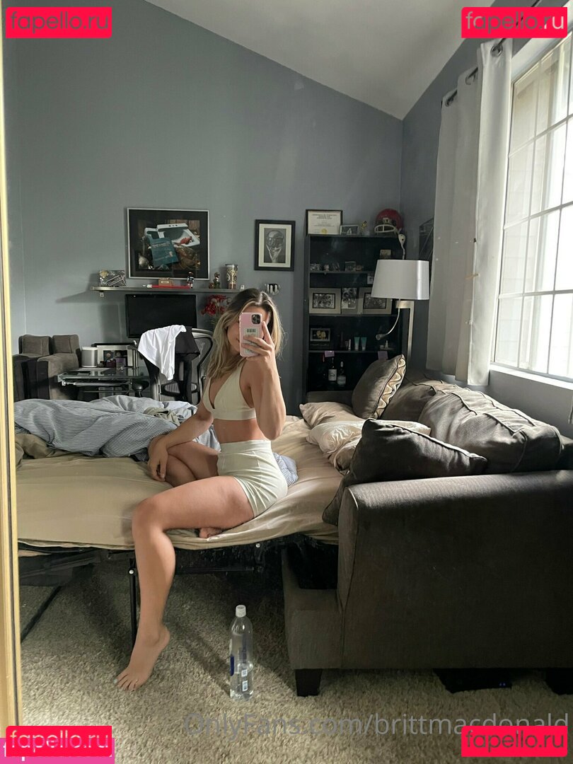 BrittMacDonald / brittanyjomac Onlyfans Photo Gallery 