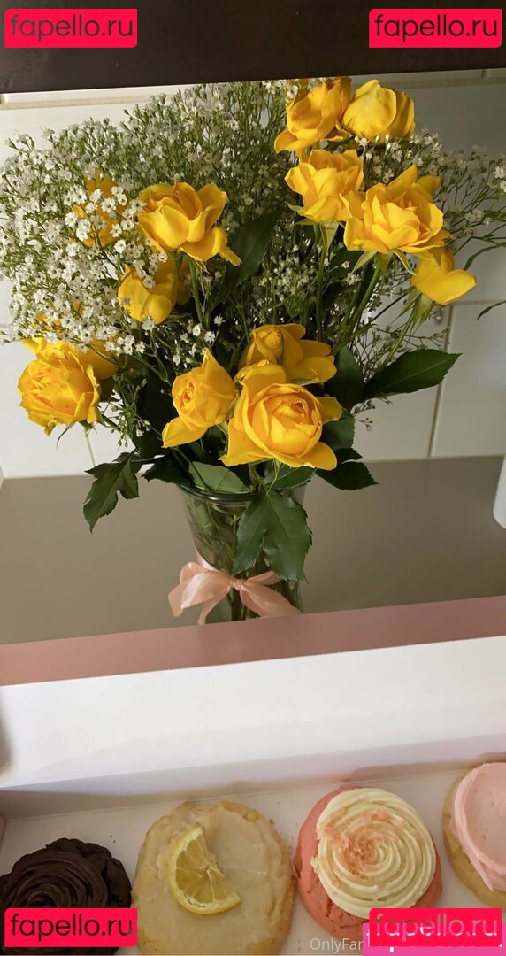 roseredwood Onlyfans Photo Gallery 