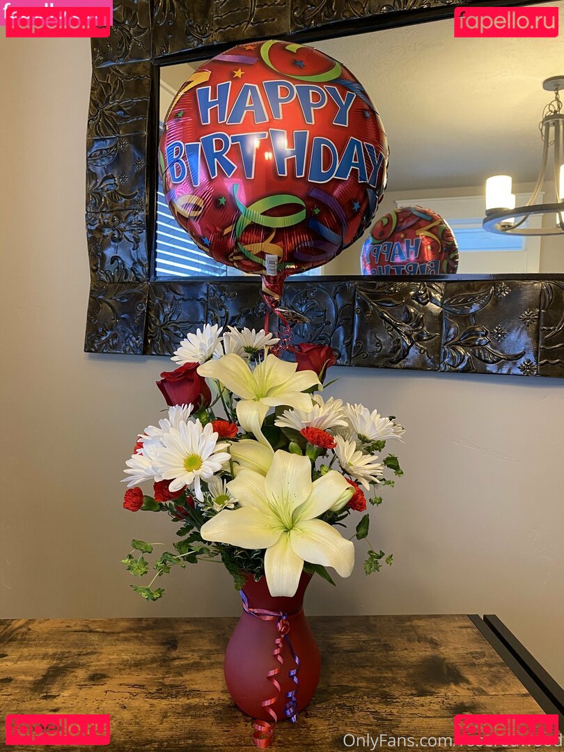 roseredwood Onlyfans Photo Gallery 