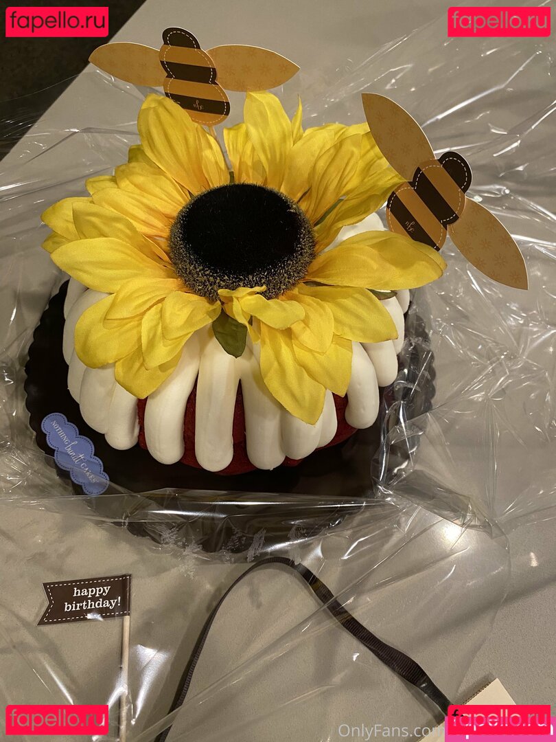 roseredwood Onlyfans Photo Gallery 