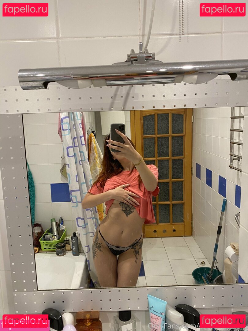 misshollylynnnnnn / onlyhollymary Onlyfans Photo Gallery 