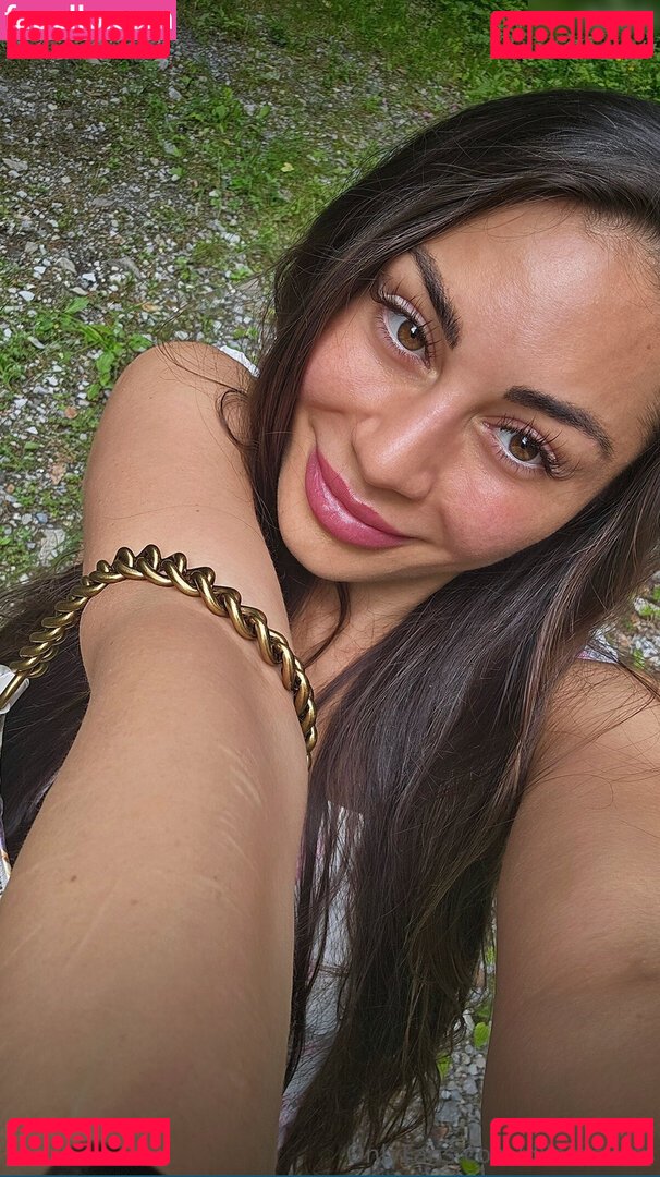 Dilaraswiss Nude Onlyfans Photo 40