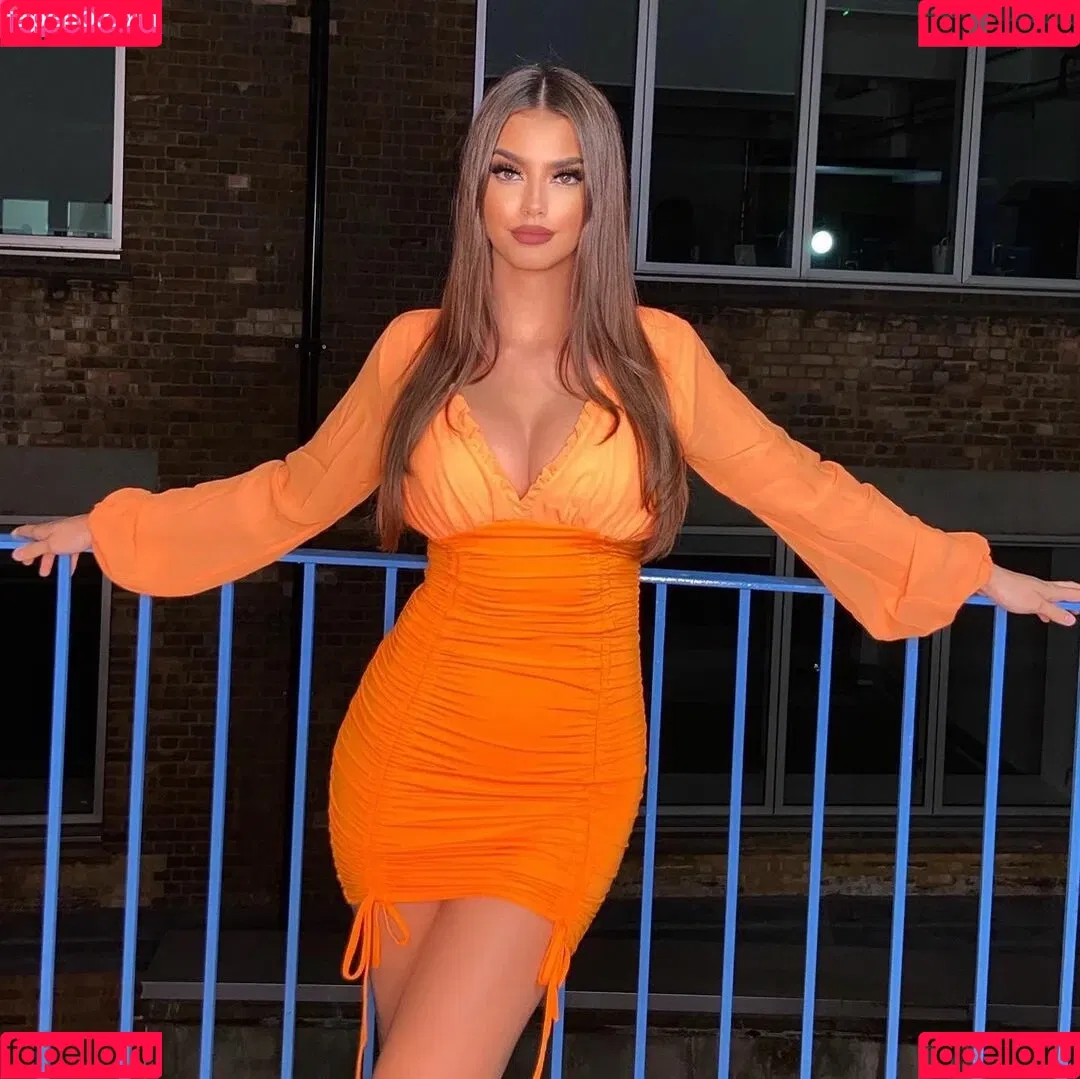 Gena Onlyfans Photo Gallery 