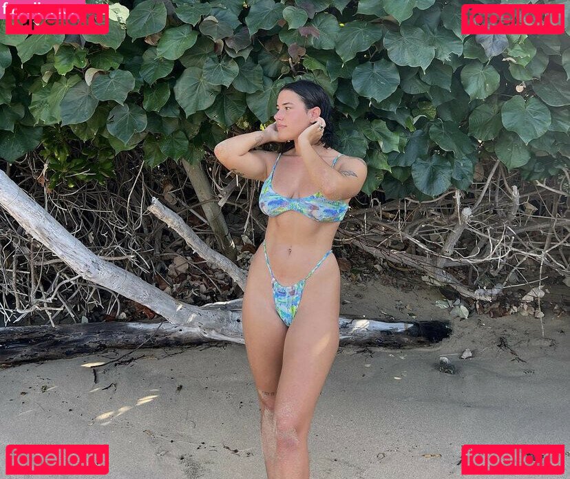 Venusrodin / urfavoritevenus / venusredd Onlyfans Photo Gallery 