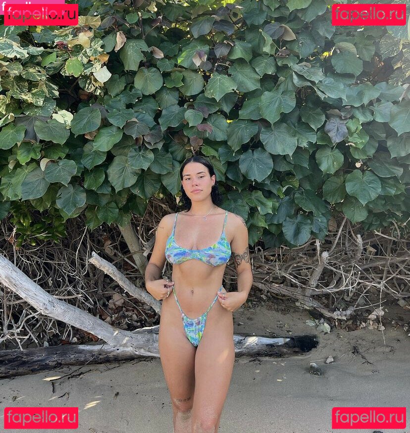 Venusrodin / urfavoritevenus / venusredd Onlyfans Photo Gallery 