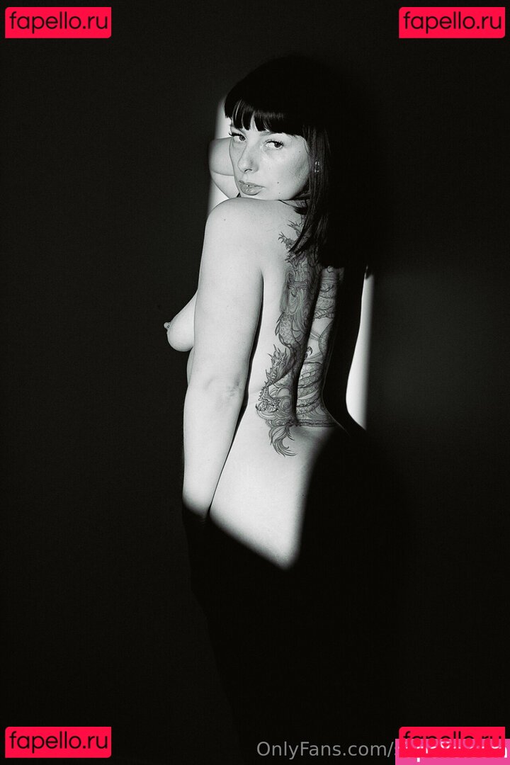 secr3tmoon Onlyfans Photo Gallery 