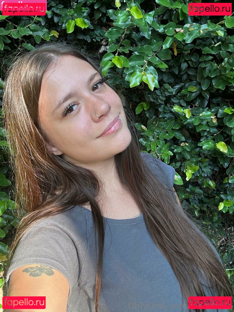 Ieasybella / izzysweet_ Onlyfans Photo Gallery 