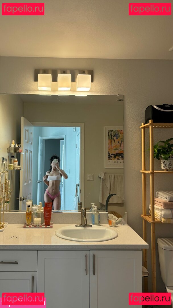 Melissa Estrella / estrellapressure Onlyfans Photo Gallery 