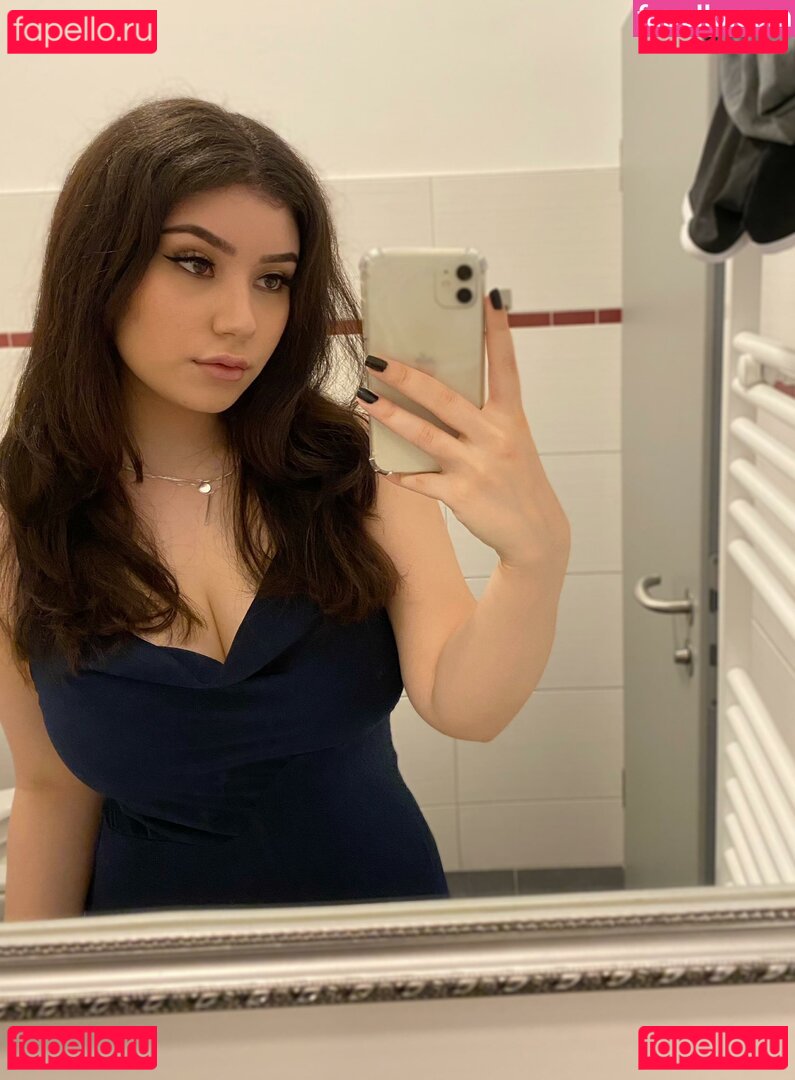 Yazzi / itz__yazmin / yazzi1 Onlyfans Photo Gallery 