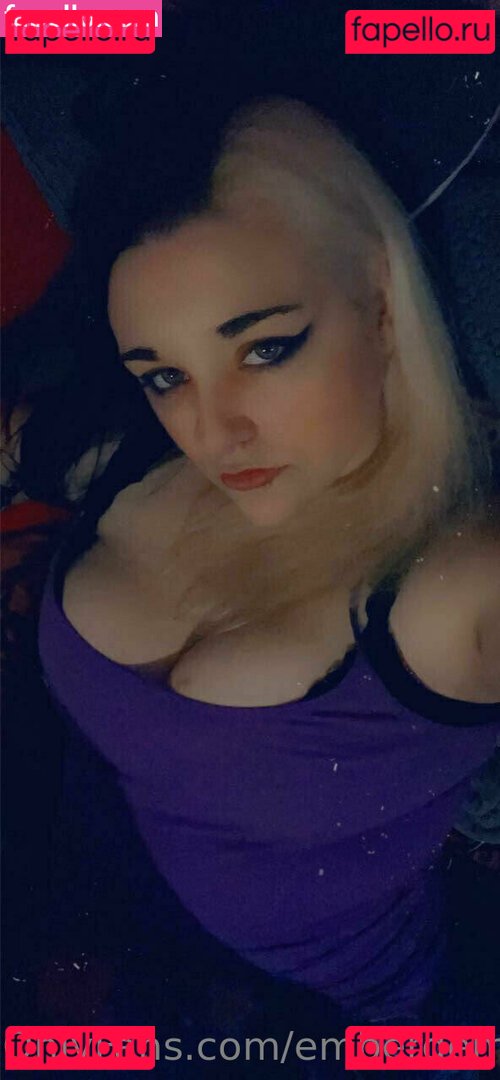 emberdarling / embergemini Onlyfans Photo Gallery 