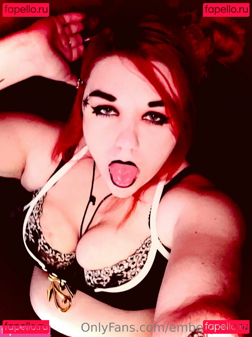 emberdarling / embergemini Onlyfans Photo Gallery 