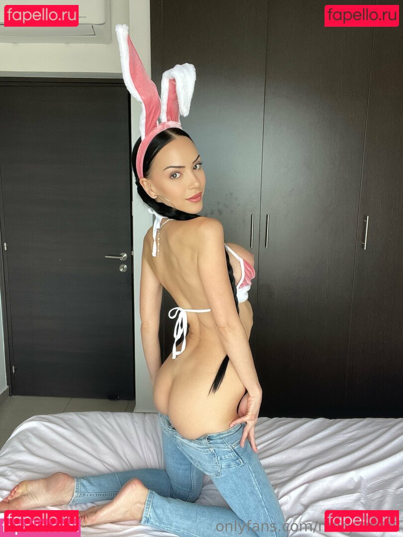 maryannax / petitemaryannax Onlyfans Photo Gallery 