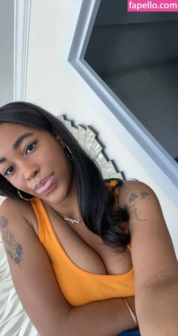 TatyMx Onlyfans Photo Gallery 