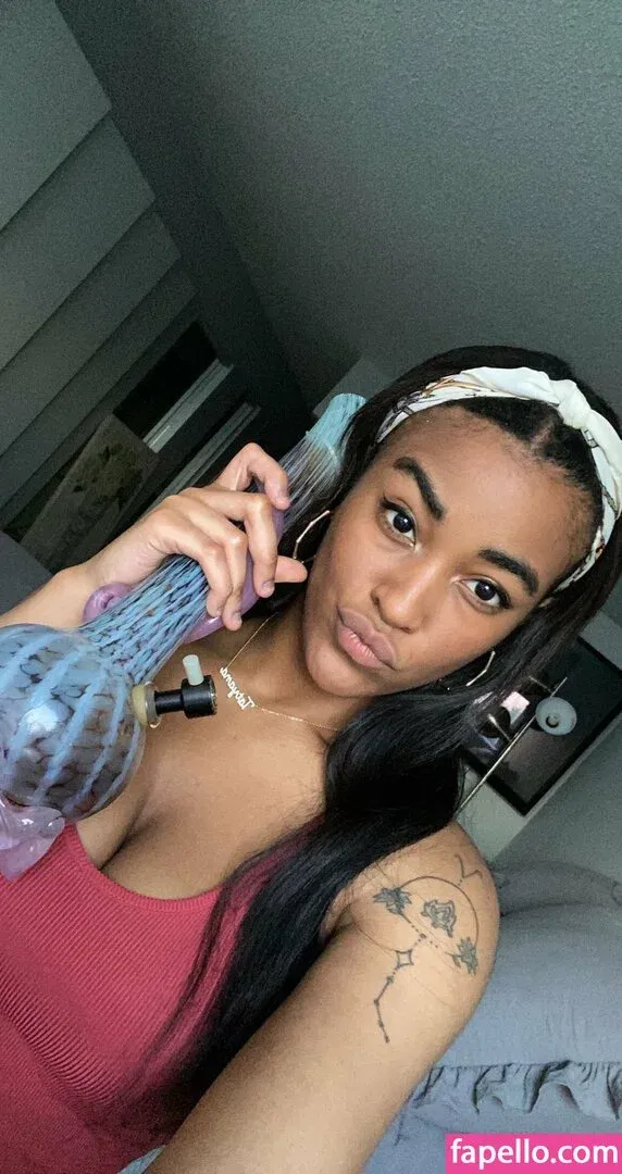 TatyMx Onlyfans Photo Gallery 