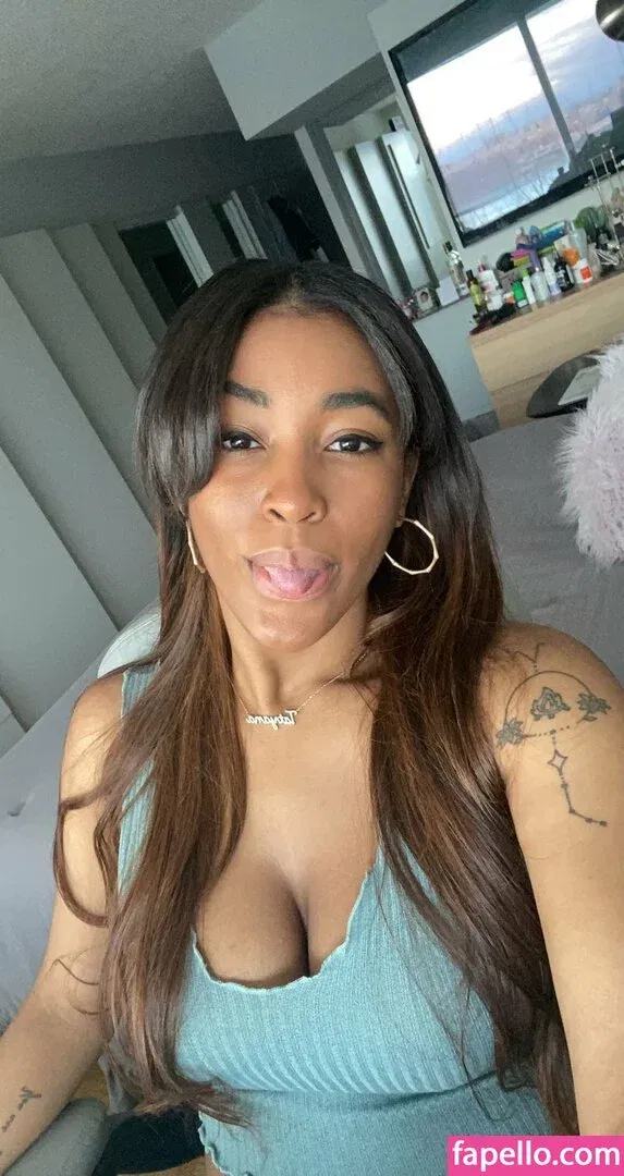 TatyMx Onlyfans Photo Gallery 