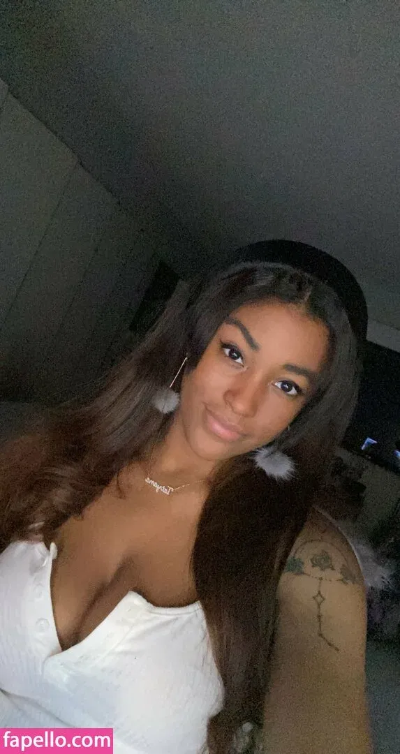 TatyMx Onlyfans Photo Gallery 