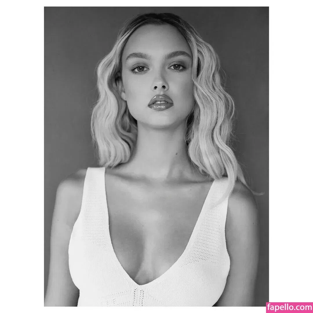 Chloe Avenaim Onlyfans Photo Gallery 