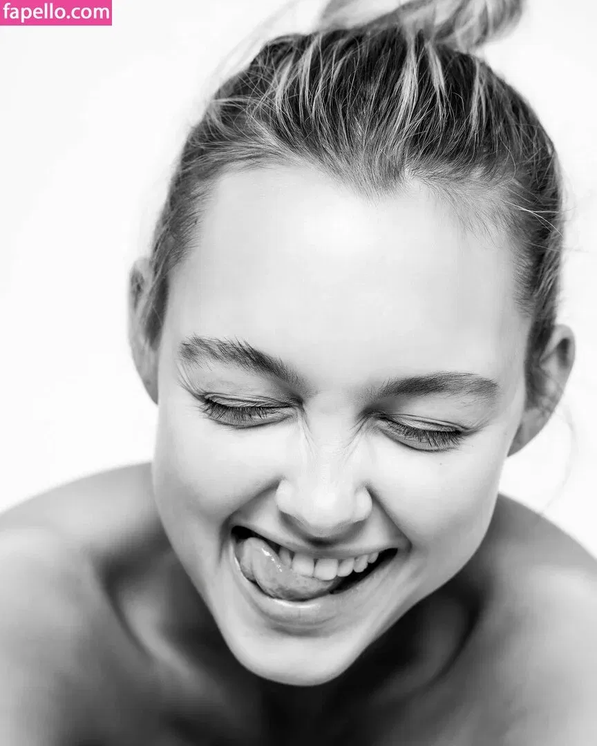 Chloe Avenaim Onlyfans Photo Gallery 