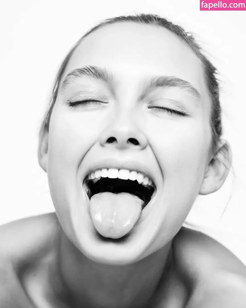 Chloe Avenaim Onlyfans Photo Gallery 