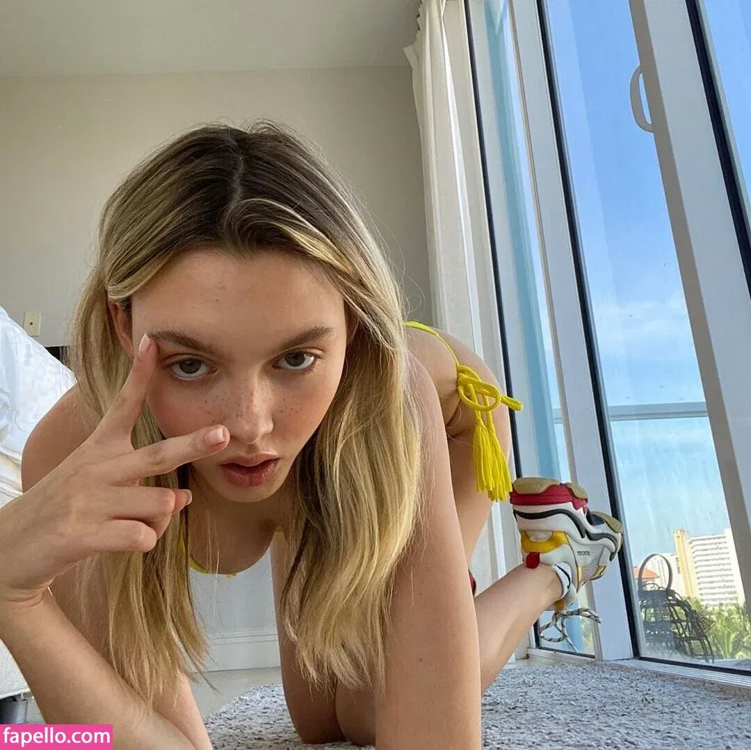 Chloe Avenaim Onlyfans Photo Gallery 