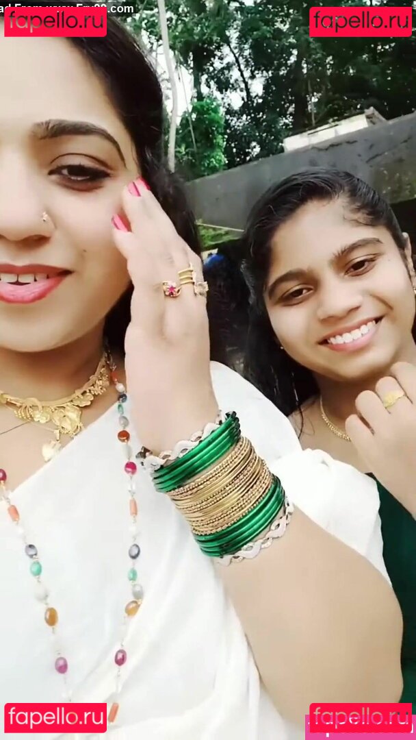 JipsaBeeGam Onlyfans Photo Gallery 