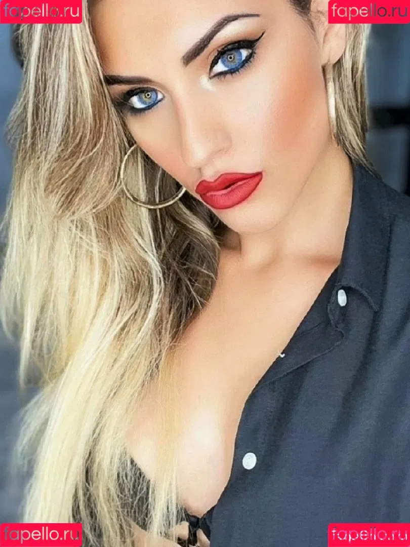 Mistress Iside Onlyfans Photo Gallery 
