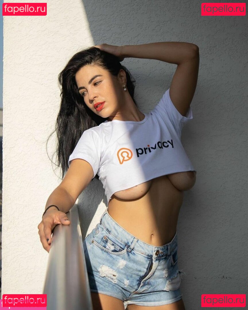 Anabela Moraes / anabelamoraes / anabella.moraes / euanabelamoraes Onlyfans Photo Gallery 