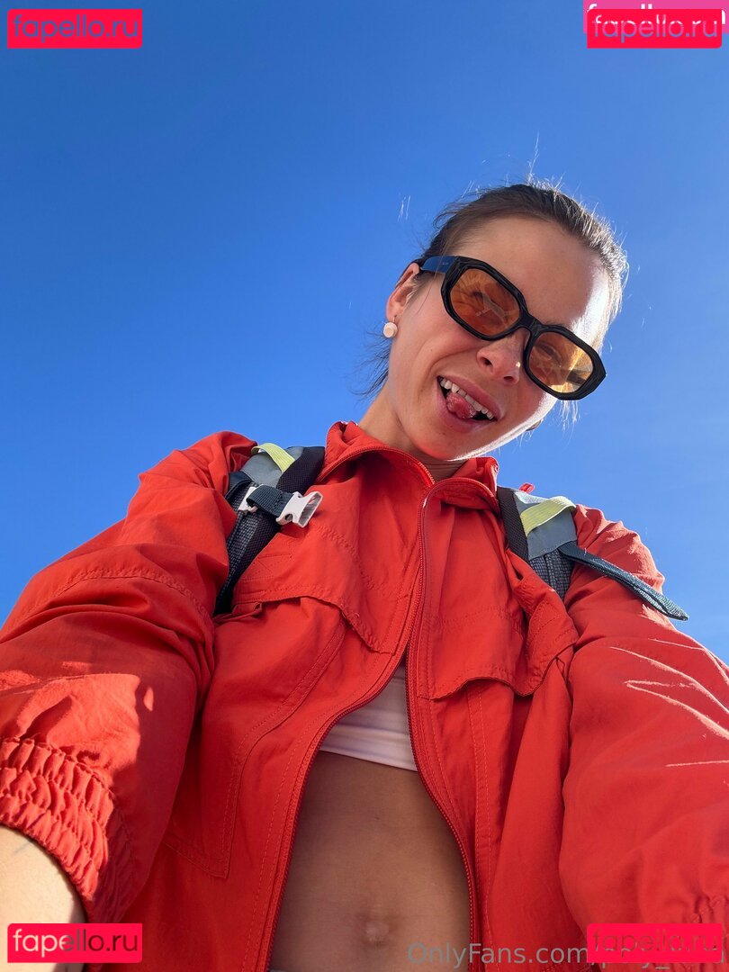 _poly_luna_ / poly_luna Onlyfans Photo Gallery 