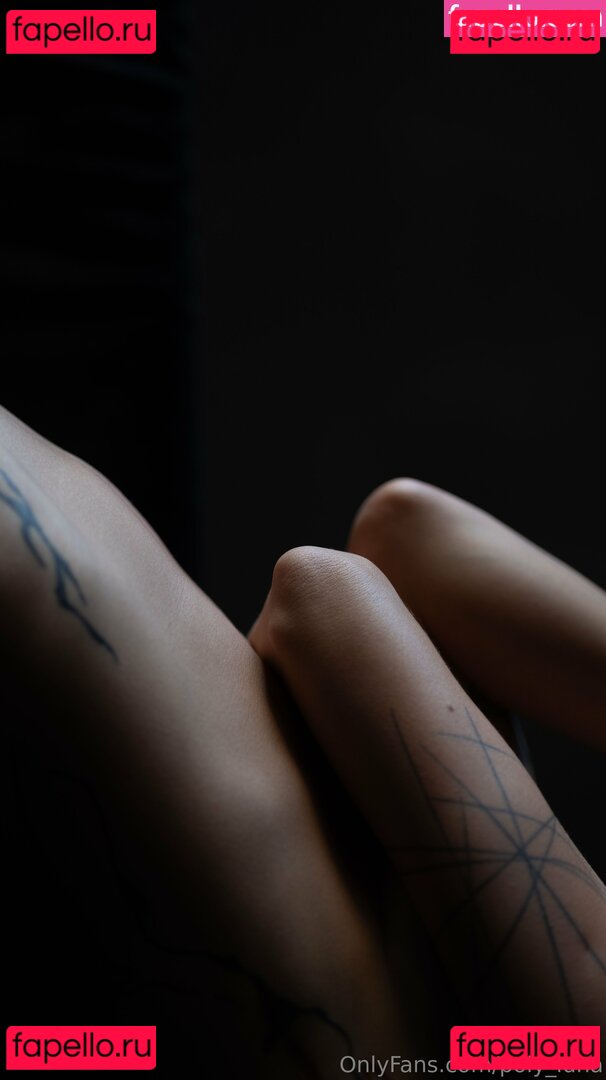 _poly_luna_ / poly_luna Onlyfans Photo Gallery 